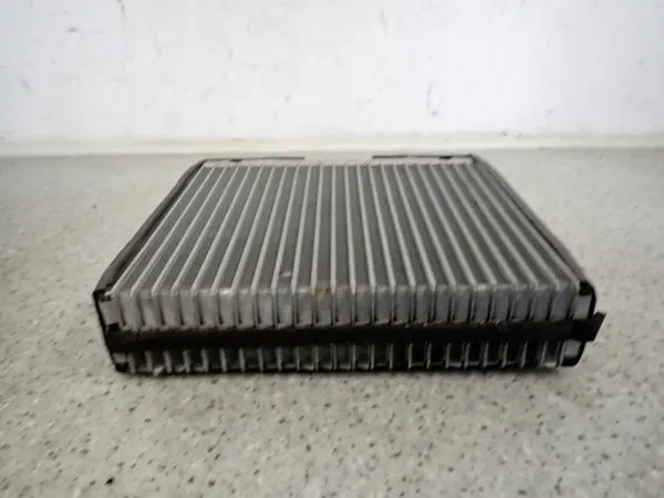 Condenseur AC Mitsubishi Lancer CS 03-07 Pièce OEM image 5