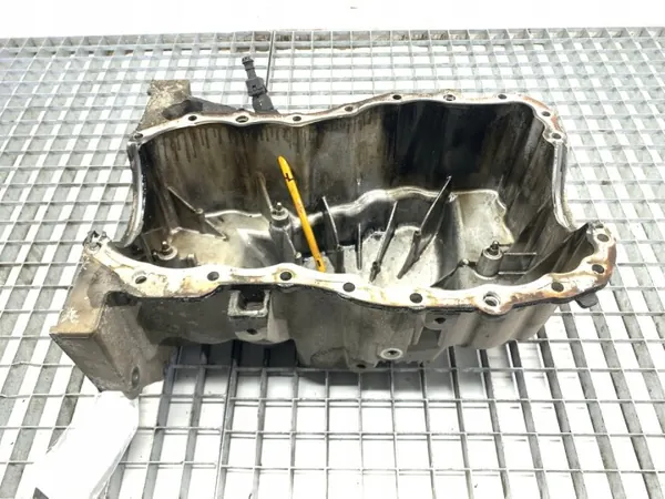 Cárter de aceite OEM 8200318813 para Mercedes Citan 1.5 110CV image 2