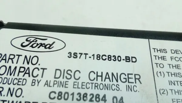 OEM 3S7T18CC830 Changer CD pour Ford Mondeo IV 2.0L image 3