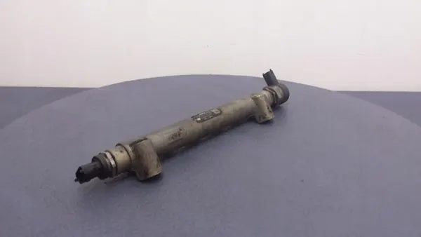 Hyundai Tucson I 2.0 CRDI Brandstofrail OEM Elk-102958-31400-27400 image 3