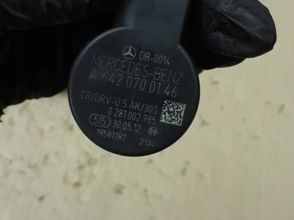 Bränsletrycksensor OEM A6420700146 för Mercedes OM642 image 3