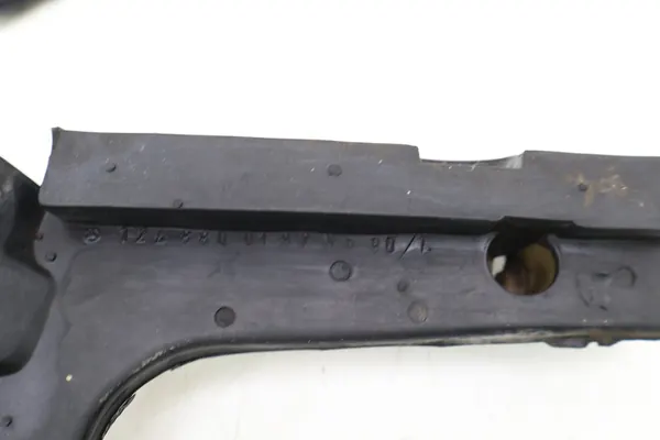 MERCEDES-BENZ W124 Selos do Capô , image 5