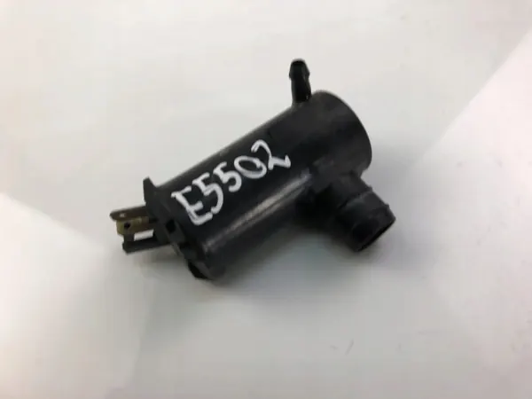 Suzuki Liana ruitenwissermotor OEM 14464217 - Gebruikt image 2