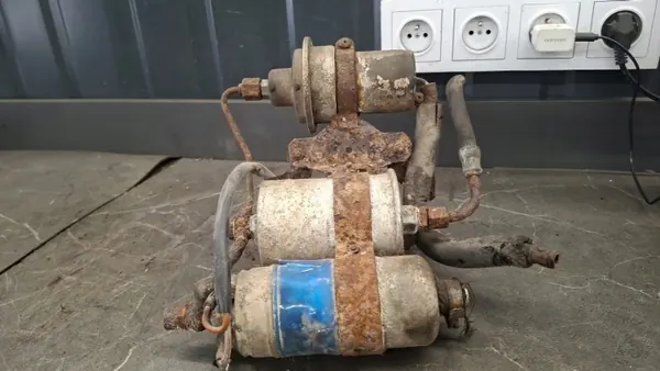 Brandstofpomp OEM pompa paliwa mercedes w123 2.3 image 3