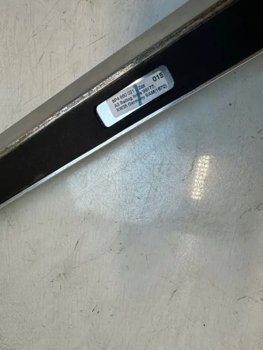 Barras de techo Audi A3 8P OEM 8P4860021 Usado image 5
