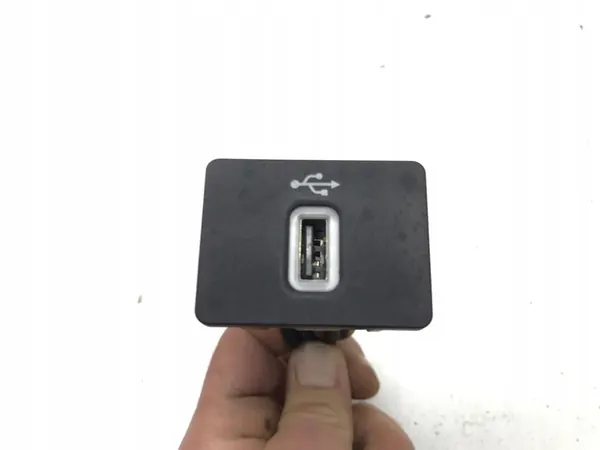 PORTA USB FORD PUMA MK2 FOCUS MK4 FIESTA MK8 HS7T-14F014-AE image 2