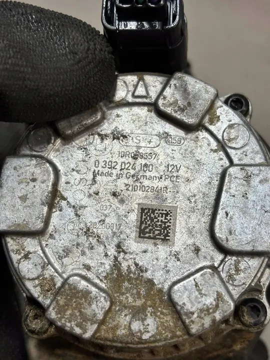 Vattenpump Renault Kangoo II III 210102841R image 3