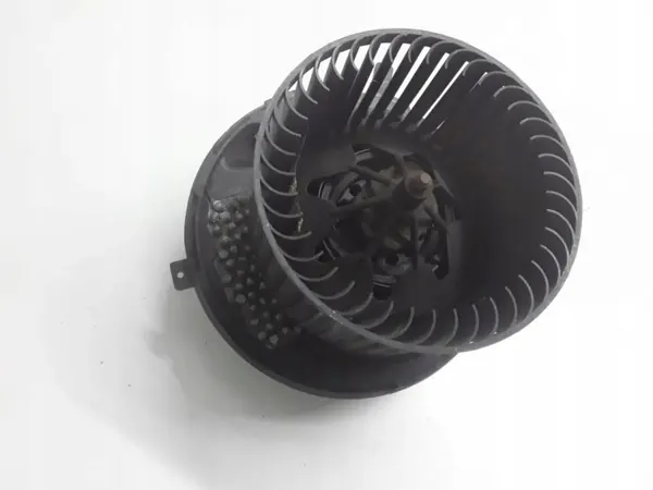 Diffusorfläktmotor F998886K för Skoda Octavia II 1.4L image 3