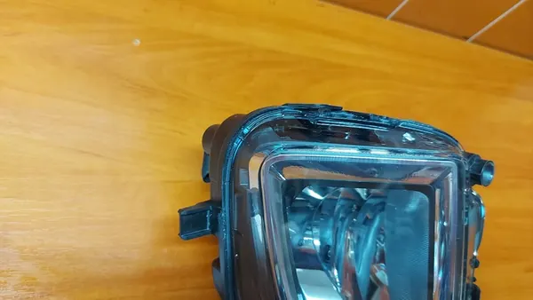 Farol Halógeno Direito VW Golf VI 10- image 2