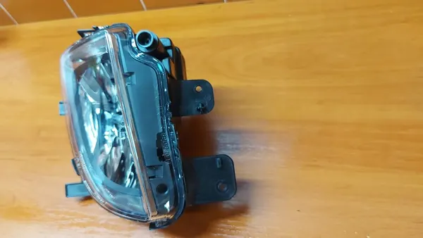 Farol Halógeno Direito VW Golf VI 10- image 7