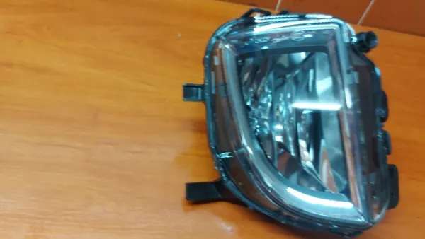 Farol Halógeno Direito VW Golf VI 10- image 8
