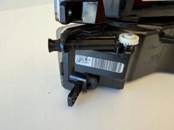 Phares halogène droit OEM 5C5 941 700B pour VW Beetle image 3
