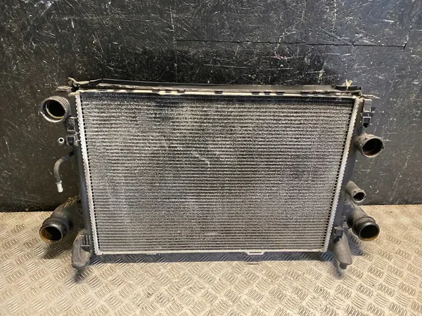 Mercedes-Benz C-Klasse 2008 Intercooler OEM A2045000303 image 4