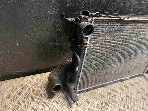 Mercedes-Benz C-Klasse 2008 Intercooler OEM A2045000303 image 5