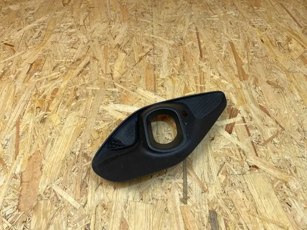 Rejilla de faro antiniebla delantero derecho Opel Corsa F 9830218280 image 3