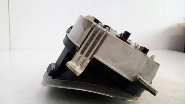 Velocímetro Suzuki OE 34100-75F10 - Usado image 6