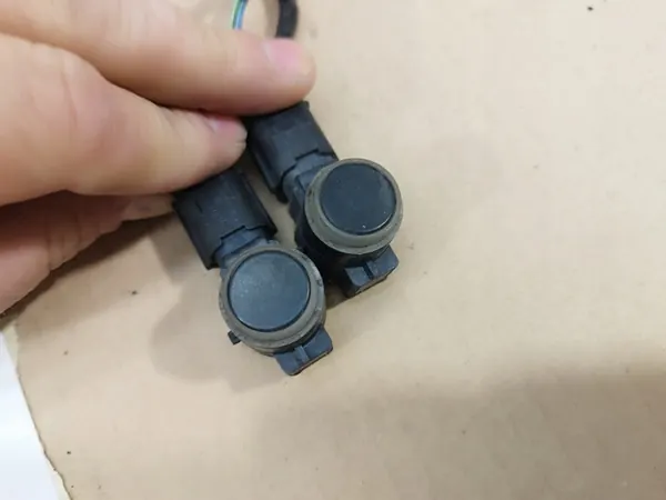 4X PDC Sensor + Kablar Bak Ford Fiesta MK7 2012-2017 OEM image 6