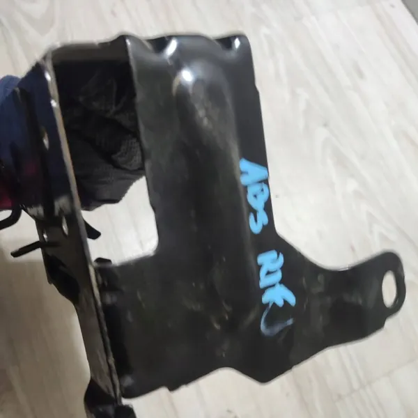 Support de pompe ABS OEM 27427 pour Peugeot Rifter image 3