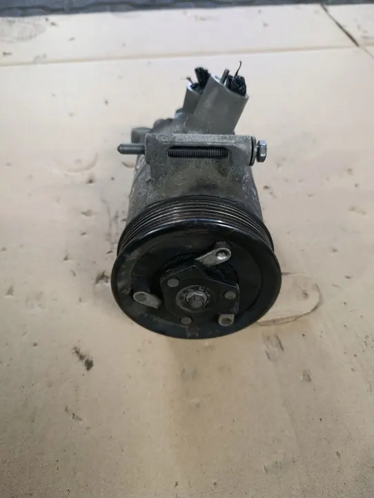 Compressore AC VW PASSAT CC 2.0 TDI 5K0820803E image 2