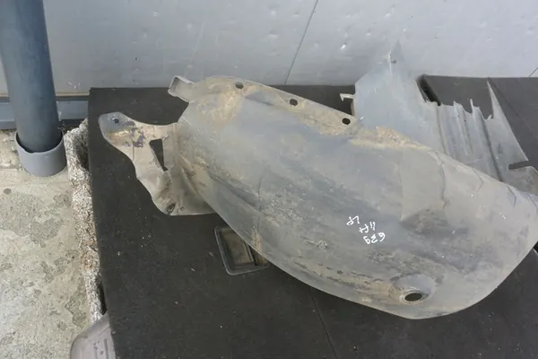 Vänster framhjulsbåge Mercedes Vito W639 OE A6396843277 image 5