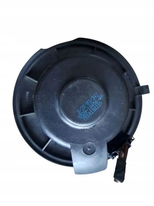 VW Sharan I 1.9 TDI Puhallin OEM 7M1819021D image 3