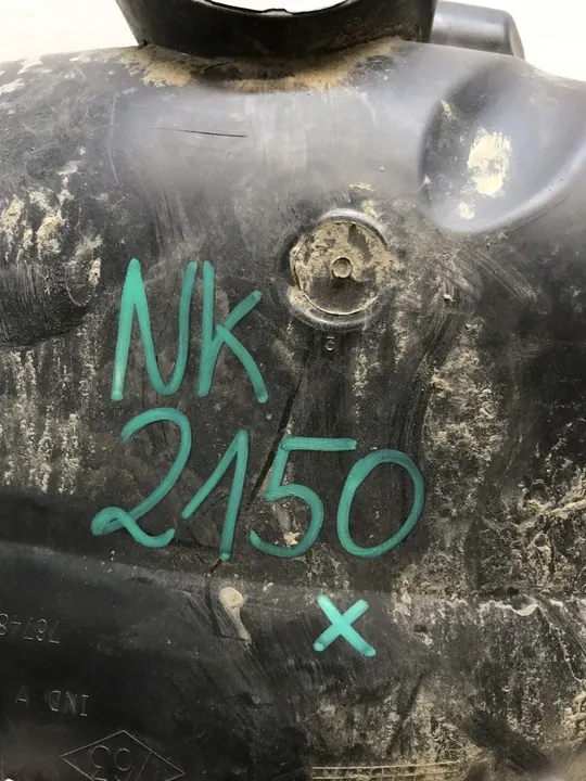 Renault OE 767485416R Wheel Arch image 8