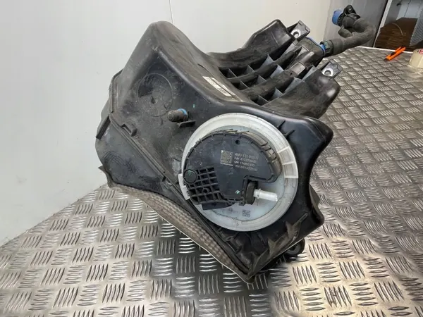 Tanque AdBlue Audi Q7 OEM 4M0131878CF - Usado image 5