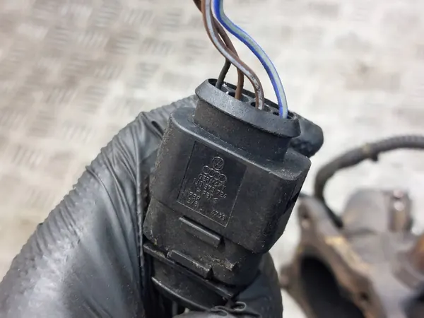 Coletor de escape Volkswagen Bora I 2.0 8V 06A253031 image 5