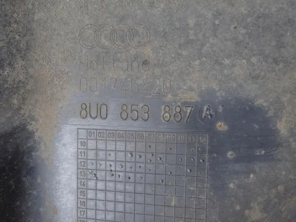 AUDI Q3 8U 11-14 Left Front Wheel Arch 8U0853887A image 4