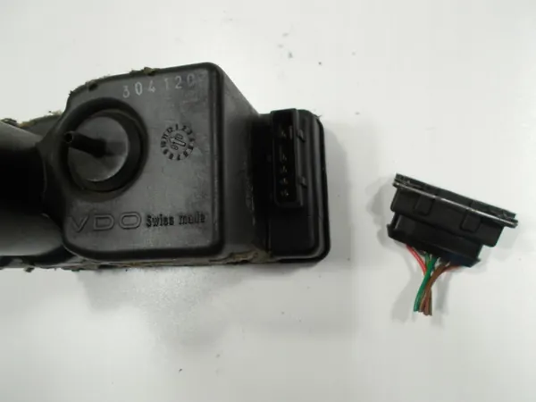 Pompe de verrouillage central OEM 443862257 H Audi 80 B3/B4 image 3