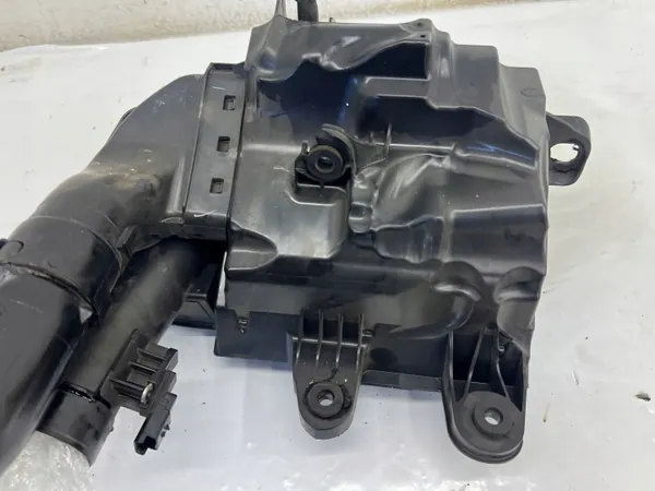 Ilmansuodinkotelo OEM 9828002080 Citroenille image 3