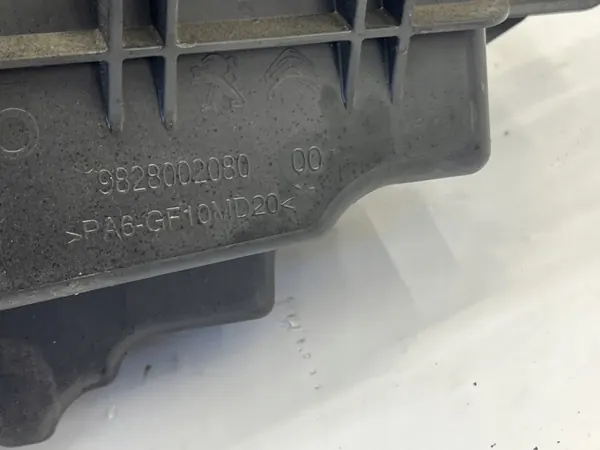 Ilmansuodinkotelo OEM 9828002080 Citroenille image 6