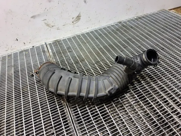 Insugningsslang OEM 28140-3Z301 för Hyundai i40 1.7 CRDi image 2