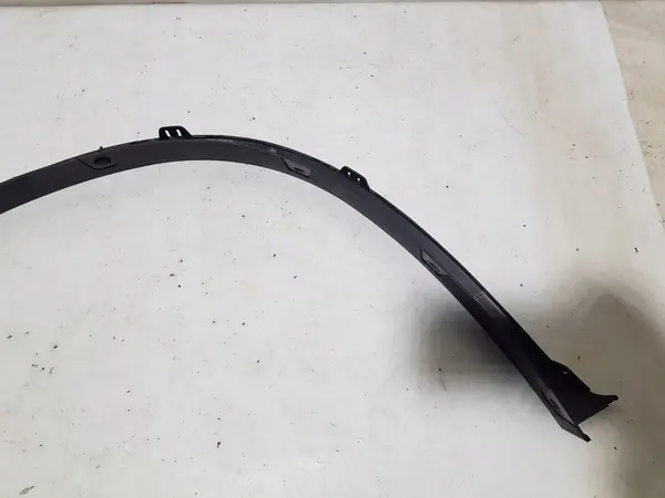 Oikean etulokasuojan trimmi BMW X6 E71 image 10