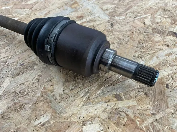 FIAT PUNTO EVO 1.4 8V VÄNSTER DRIVAXEL 55700562 image 5