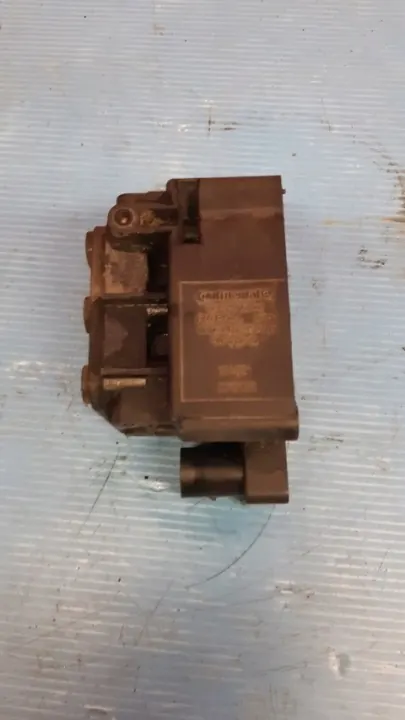 Bloco de válvulas suspensão ar Audi S8 D3 - Usado image 3