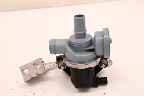 BMW 745949105 Kraftstoffverteilerfilter für 3er G20/21 image 4