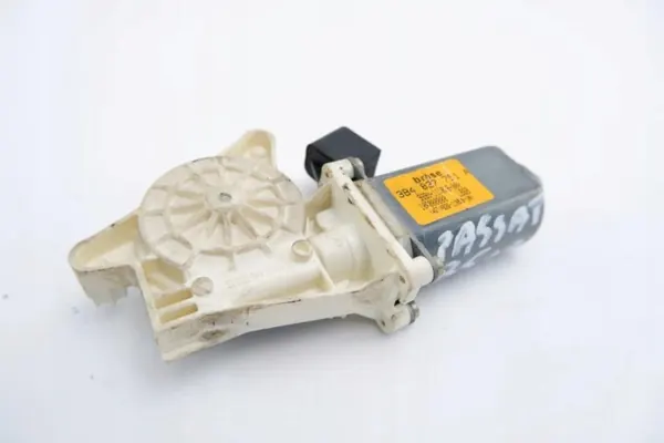 Motor de janela dianteira OEM 3B4837751A - Usado image 3