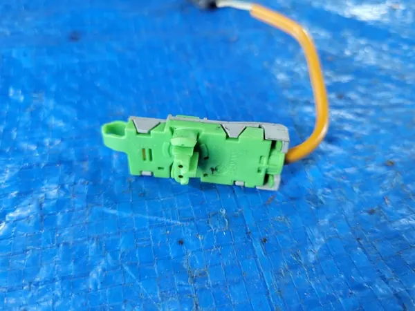 Airbag-Stecker Opel Astra H OEM TL.793389777 image 3