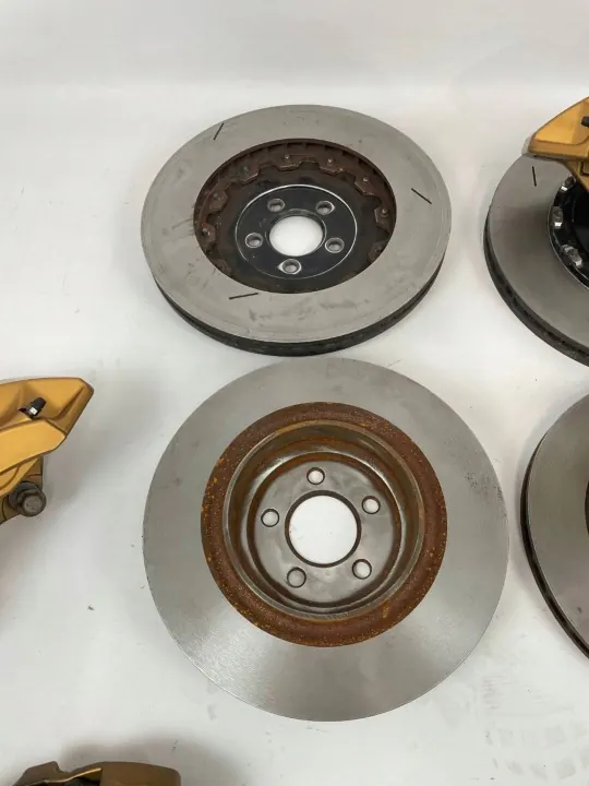 Bremscheiben & Bremssattel Set OEM BBT2408 vorne/hinten image 6