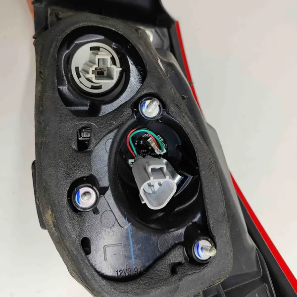 Luz Trasera Izquierda Mazda 6 Sedan 2016 GJA151160B image 7