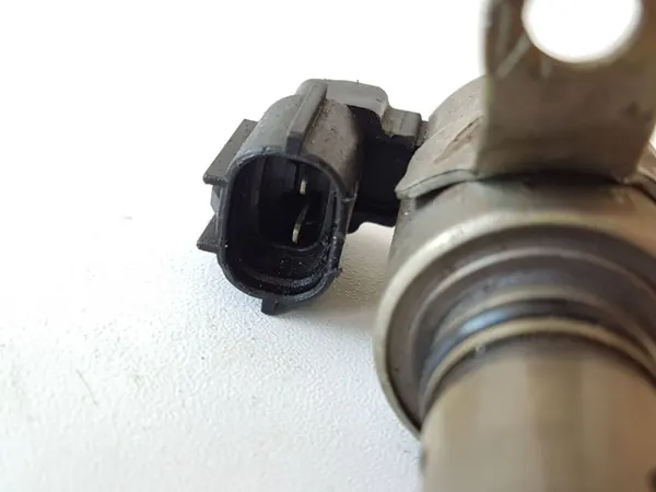 Lexus RX 300 VVT-Ventil OEM 1533050010 - Gebraucht image 3