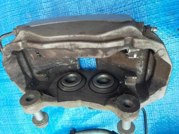 Étriers & Disques Frein Avant Audi A5 OEM ACF004 image 6