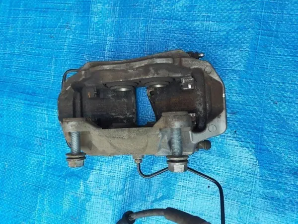 Étriers & Disques Frein Avant Audi A5 OEM ACF004 image 8