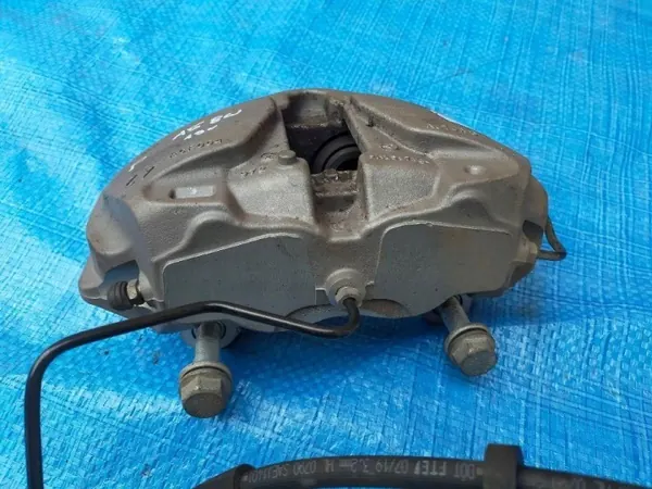 Étriers & Disques Frein Avant Audi A5 OEM ACF004 image 9