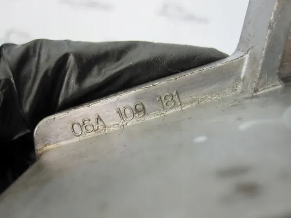 Spännare Audi A4 1.8 TB BFB 06A109181 image 4