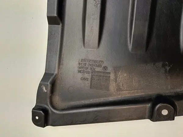 BMW X7 G07 2023 Lower Gearbox Cover OEM 7424880 image 4