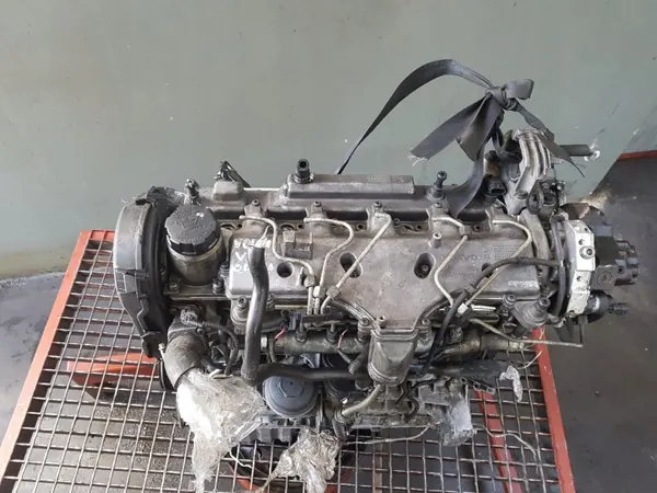 Motor Diesel D5244T usado para Volvo V70 2.4d image 2