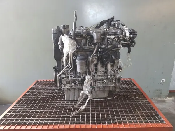 Motor Diesel D5244T usado para Volvo V70 2.4d image 6