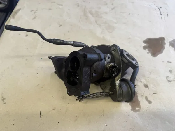 Opel Corsa D 1.3 CDTI Turbo OEM 735013430 image 4